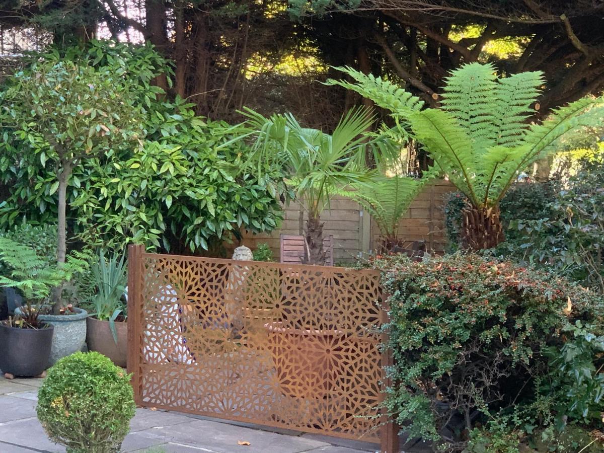 Baytree House Guest house 4*