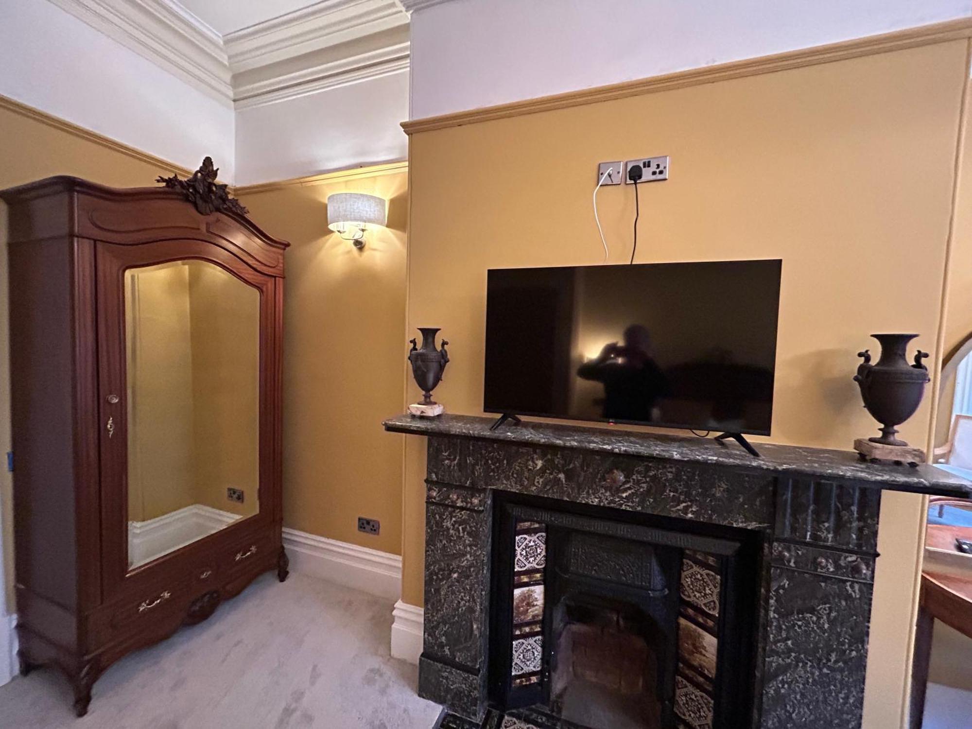 Baytree House 4*